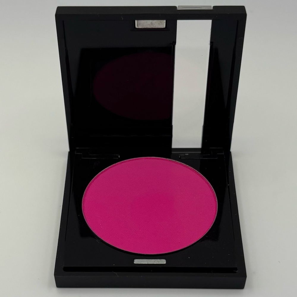 Makeup Forever Powder Blush No 75 Made in France Bright Vibrant Pink Y2K Retro